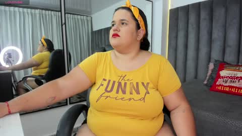 Snapshot of natalia_curvy1 chatting on December 16, 7:21 pm Nathalia online show from December 16, 7:21 pm