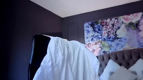 Natalie online show from July 31, 7:09 am