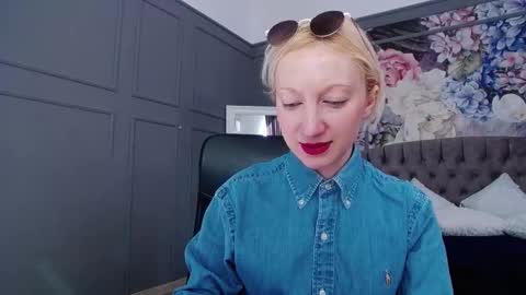 Natalie online show from March 8, 7:24 am