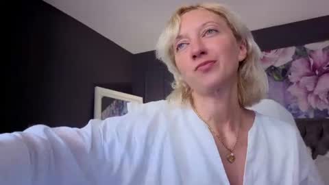 Natalie online show from June 11, 7:38 am