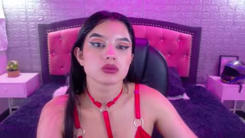 natalie  online show from February 4, 6:49 am