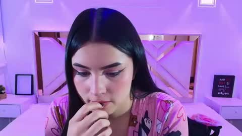 natalie  online show from July 22, 8:10 pm