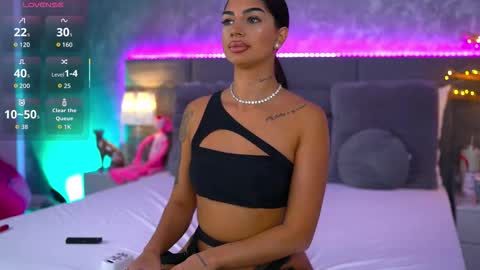 nataliedelices online show from December 5, 7:15 pm