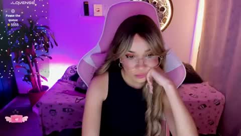 MissNatis online show from June 14, 2:24 am