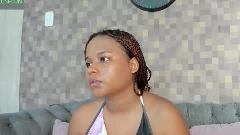 Snapshot of nataly_velez chatting on September 24, 12:04 pm Naty online show from September 24, 12:04 pm