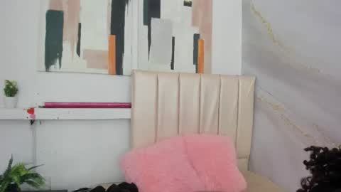 Snapshot of nataly_velez chatting on October 5, 7:41 pm Naty online show from October 5, 7:41 pm