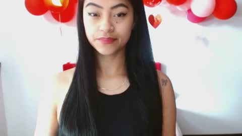 Snapshot of natalyescobar_lx chatting on February 21, 12:06 pm Nataly Escobar online show from February 21, 12:06 pm