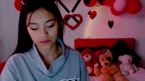Snapshot of natalyescobar_lx chatting on February 24, 12:03 pm Nataly Escobar online show from February 24, 12:03 pm