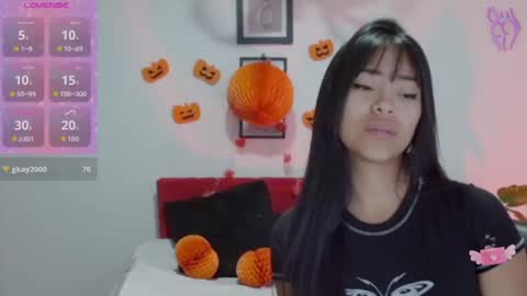 Nataly Escobar online show from October 23, 4:02 pm