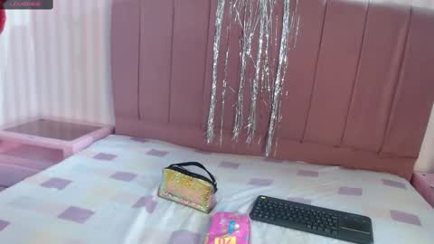 Snapshot of natasha_699 chatting on February 16, 7:38 pm Natasha online show from February 16, 7:38 pm