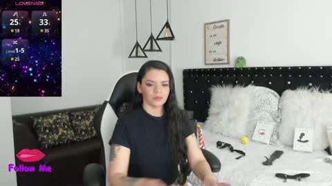 Snapshot of natasha__logan chatting on January 28, 5:11 am Natasha online show from January 28, 5:11 am