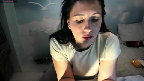 Natasha Bernett online show from December 17, 11:42 pm