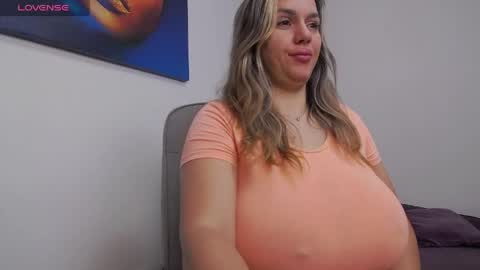 natashaboobs online show from May 1, 2:37 am