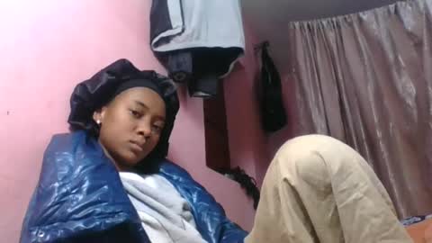 nathalia069 online show from August 5, 3:46 am