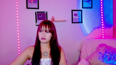 Nathalia Ramirez online show from June 18, 1:40 am