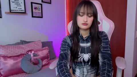 Nathalia Ramirez online show from February 5, 2:47 am