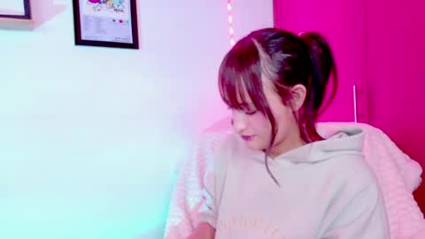 Nathalia Ramirez online show from June 25, 5:12 am