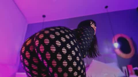 nathalia stone  online show from January 18, 5:37 am