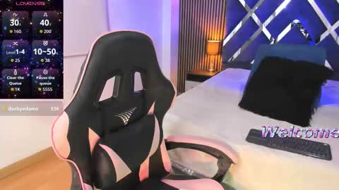 Snapshot of nathalia_zamu chatting on October 17, 5:43 am Natha online show from October 17, 5:43 am