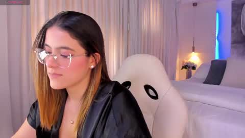 NATHALIE online show from July 28, 4:39 pm