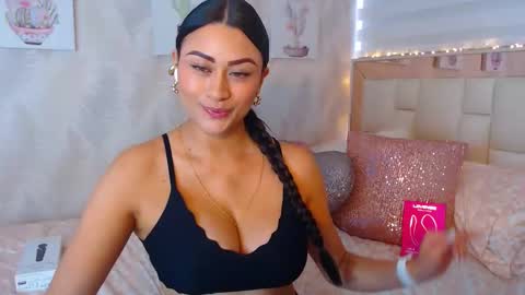 Nathalie Rose online show from March 27, 12:39 pm