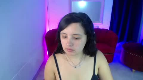 nathaly low online show from June 20, 12:31 pm