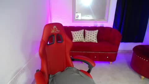 nathaly low online show from July 24, 12:25 pm
