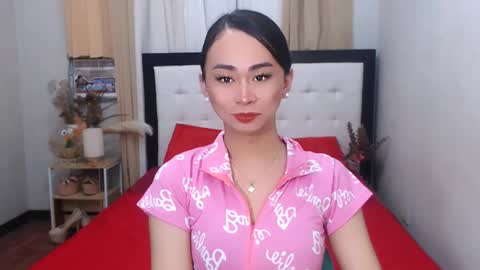 Snapshot of nathalyastone chatting on December 21, 9:44 am SWEET NATHALYA online show from December 21, 9:44 am