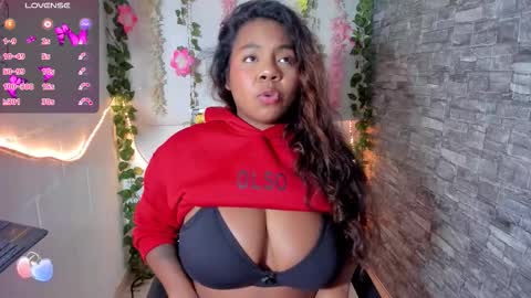 Naty online show from October 27, 10:26 pm