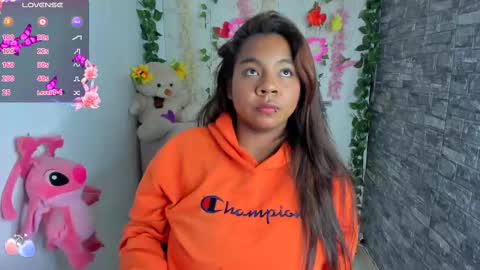Snapshot of nathasha_jhonsom_ chatting on March 10, 7:44 am Naty online show from March 10, 7:44 am