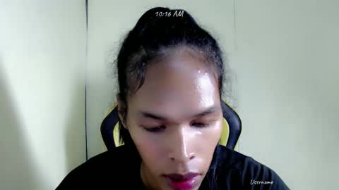 Snapshot of native_princess1 chatting on October 5, 2:16 am native_princess1 online show from October 5, 2:16 am
