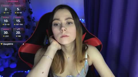 natural_babe666 online show from January 24, 9:06 am