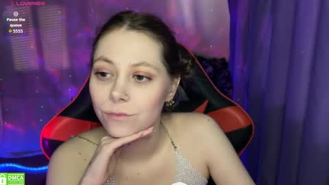 natural_babe666 online show from June 4, 3:05 pm