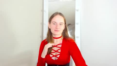 Snapshot of natural_meri_ chatting on October 9, 5:44 am Meri online show from October 9, 5:44 am
