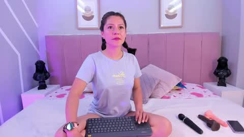 natybliss online show from May 3, 5:33 am