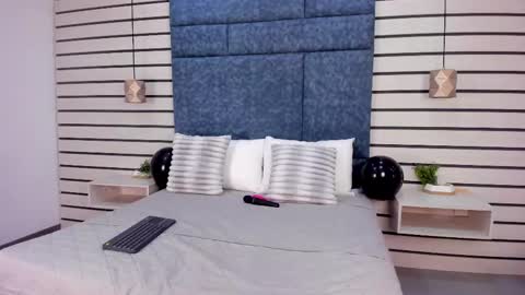 Naty  online show from October 8, 8:24 pm