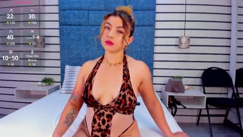 Naty  online show from September 29, 8:47 pm