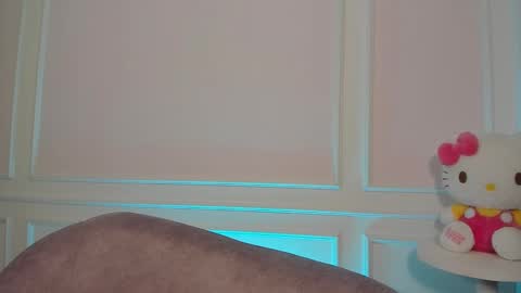 Snapshot of natysnow chatting on January 30, 1:33 am IG nattichips online show from January 30, 1:33 am