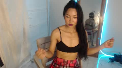 Stella Mcqueen online show from March 17, 12:42 pm