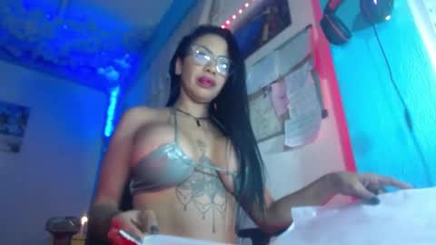 IG  erika villarroel TikTok erika thedoll online show from December 8, 11:19 pm