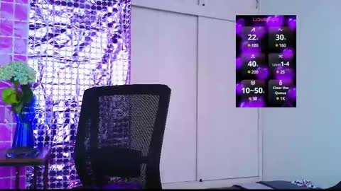 Em  please help me reach 100 thumbs up 3 online show from March 12, 3:40 pm