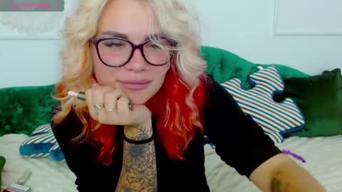 Maria  online show from October 11, 9:17 pm