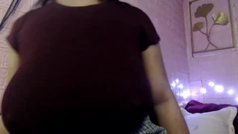 naughty_lorien143 online show from July 26, 12:57 pm