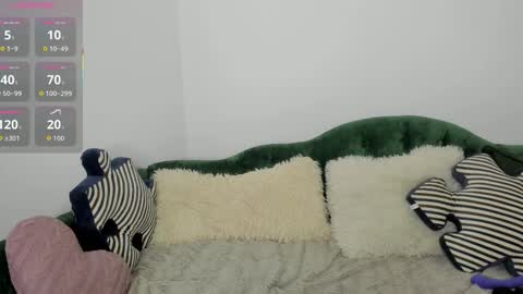 Milena  online show from December 4, 8:27 am