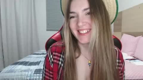 Snapshot of naughty_popa chatting on October 4, 3:45 am Ann online show from October 4, 3:45 am
