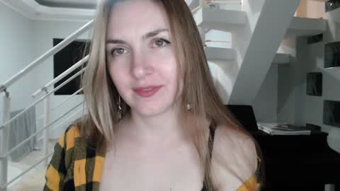Snapshot of naughty_popa chatting on February 3, 3:09 am Ann online show from February 3, 3:09 am