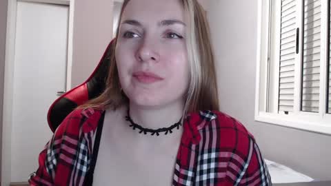 Snapshot of naughty_popa chatting on January 6, 1:20 am Ann online show from January 6, 1:20 am