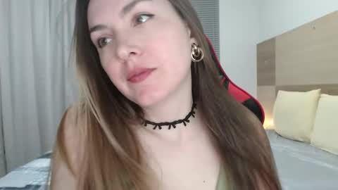 Snapshot of naughty_popa chatting on October 16, 1:52 am Ann online show from October 16, 1:52 am