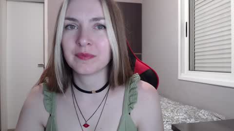 Snapshot of naughty_popa chatting on December 18, 1:26 am Ann online show from December 18, 1:26 am