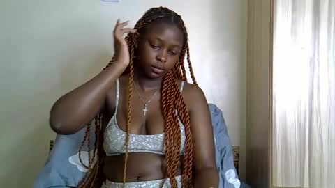 naughty_recious online show from June 7, 2:46 pm